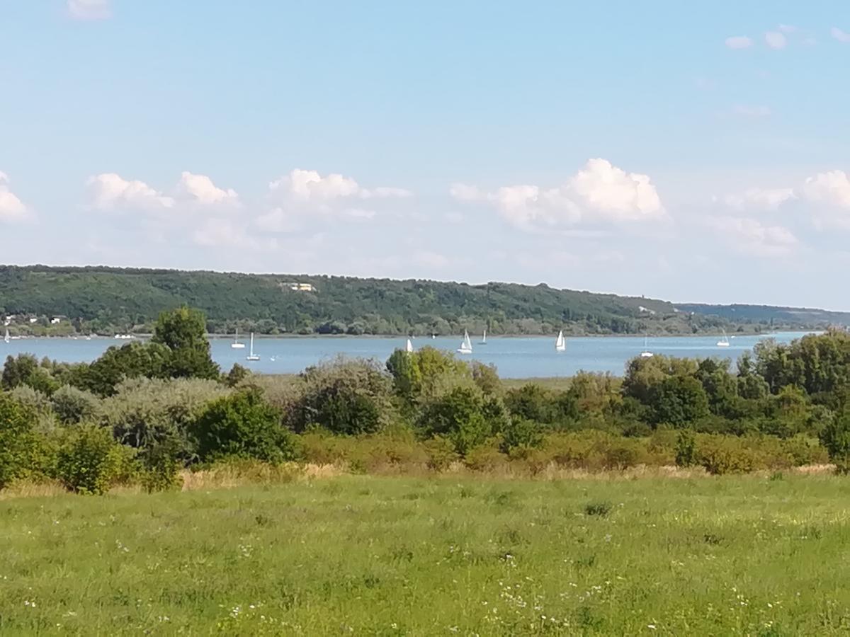 Betty Apartman Balatonfůzfő Exterior foto